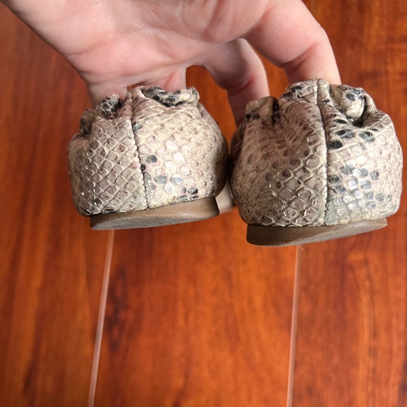 Tory Burch Reva Snake Skin flats with gold logo - Picture 4 of 5